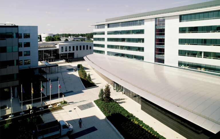 MBDA 70 000 M2 DE BUREAUX & ACTIVITES